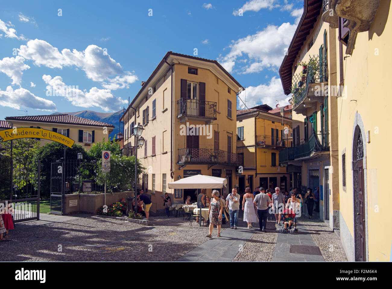 Guiseppi Via Garibaldi Centro storico di Bellagio Lago di Como lombardia italia Foto Stock