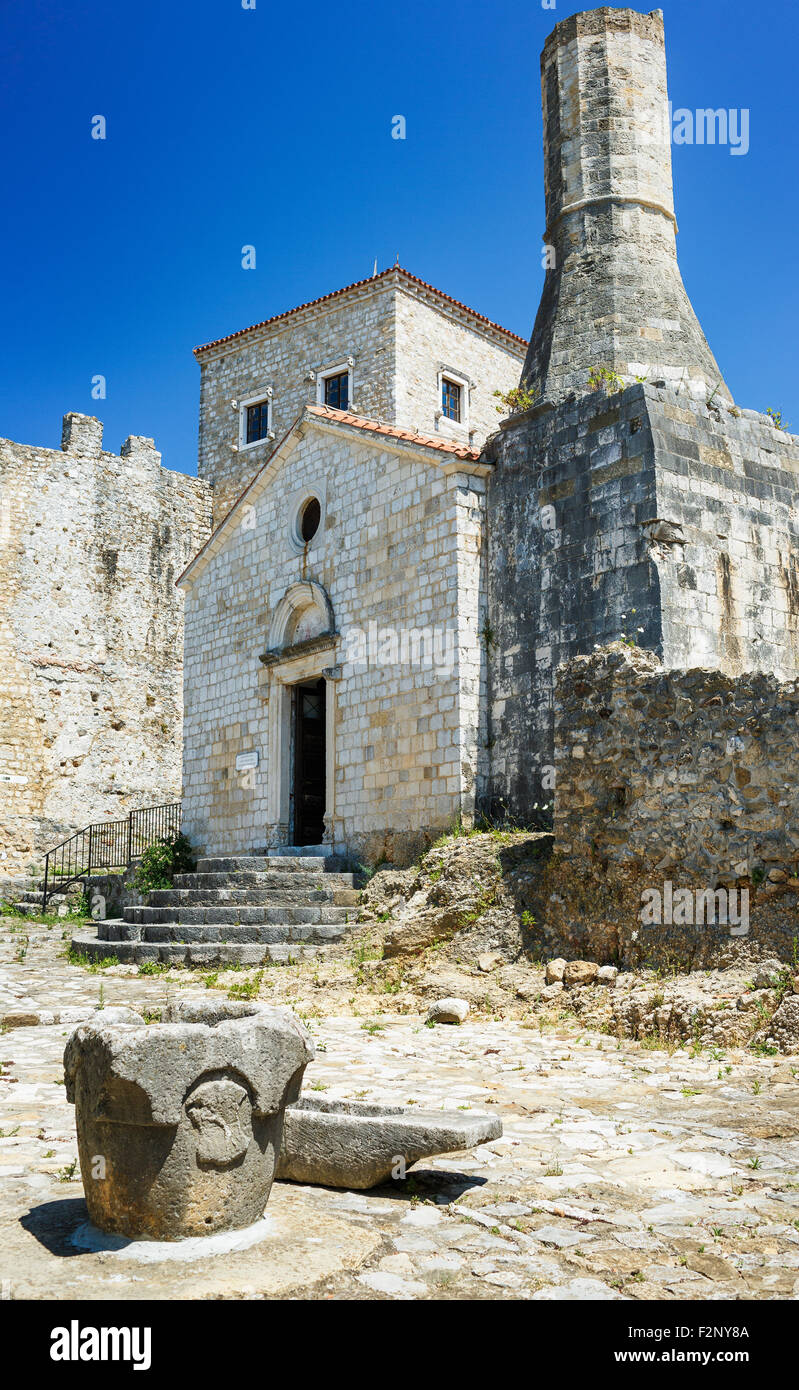 Museo archeologico nel centro storico, Ulcinj, Montenegro, Balcani Foto Stock