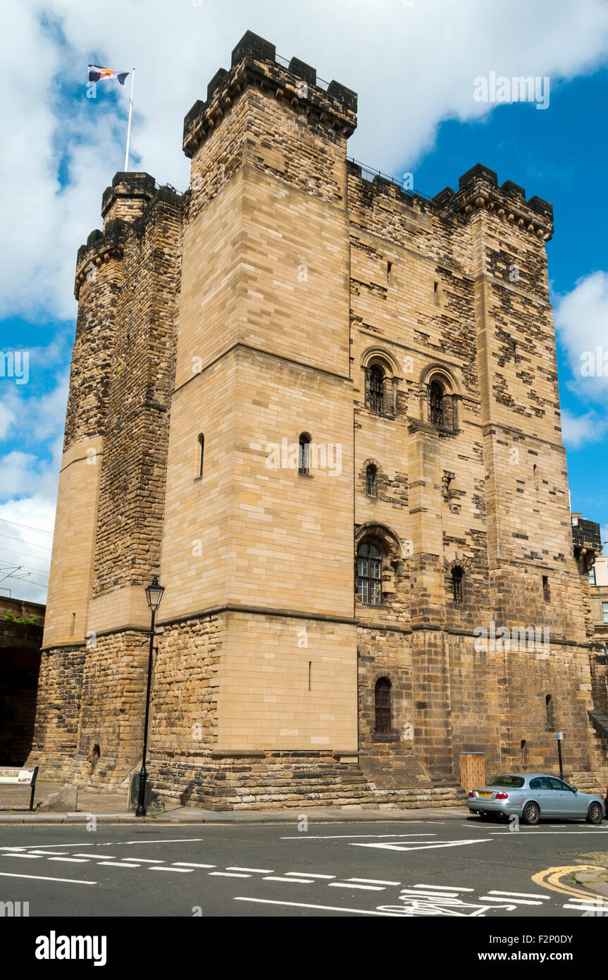 Il castello di Newcastle tenere, Newcastle upon Tyne, Tyne and Wear, Inghilterra, Regno Unito. Costruito tra il 1172 e 1177 da Enrico II. Foto Stock