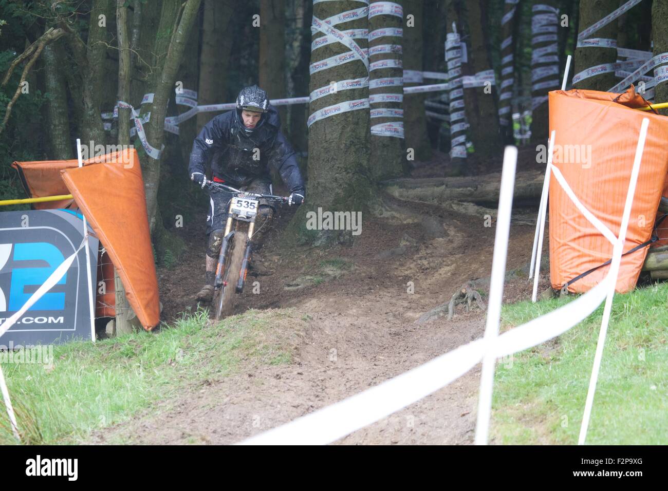 British Downhill Series Mountain bike Sport Estremi Bala Galles atleti domenica giorno di gara 2015 Foto Stock