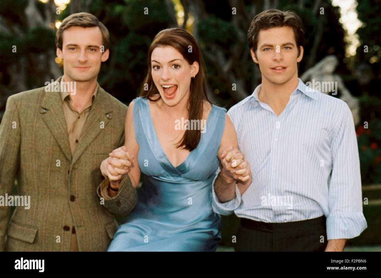 La principessa Diaries 2: IMPEGNO REALE 2004 Walt Disney Studios con pellicola da sinistra Andrew Callum, Anne Hathaway e Chris Pine Foto Stock