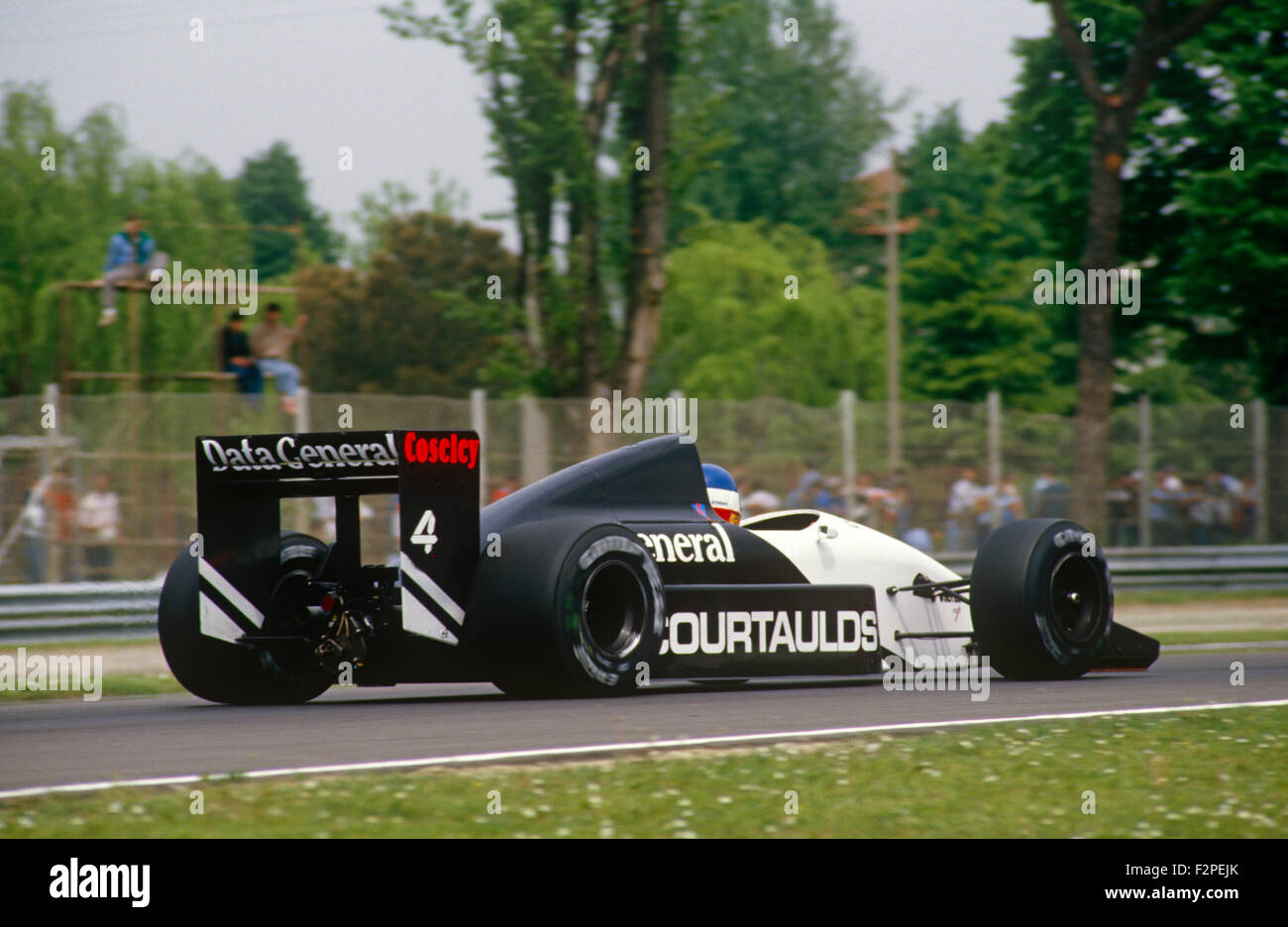 Philippe Streiff nel suo Tyrrell Cosworth 1987 Foto Stock