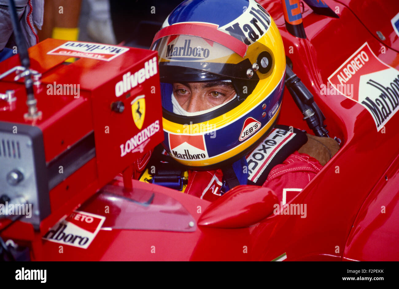 Michele Alboreto nell'abitacolo della sua Ferrari 1987 Foto Stock