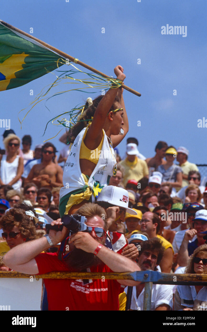 Gli spettatori presso il brasiliano GP di Rio de Janeiro 1988 Foto Stock