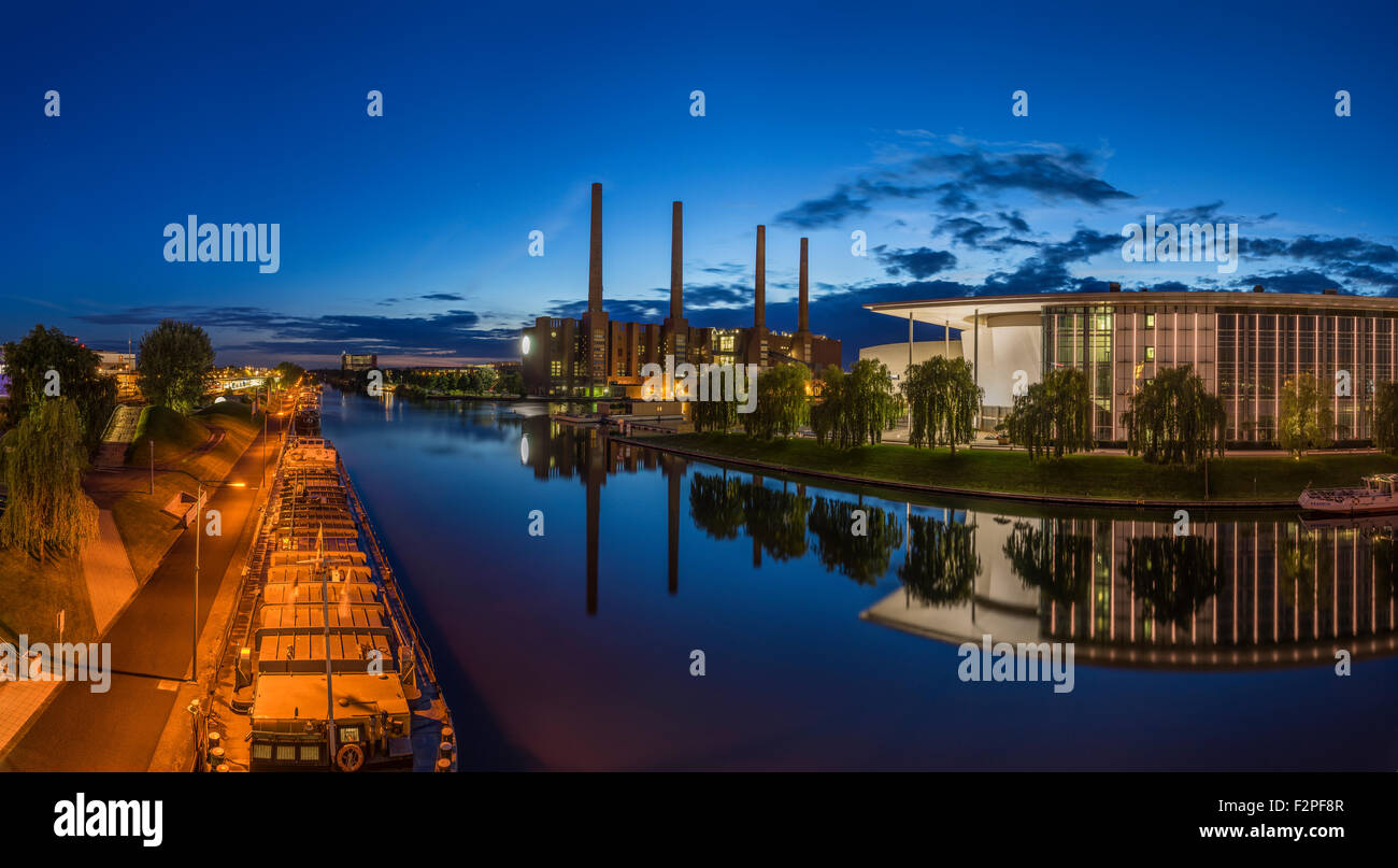 Germania, Wolfsburg, Autostadt, fabbrica di automobili Foto Stock