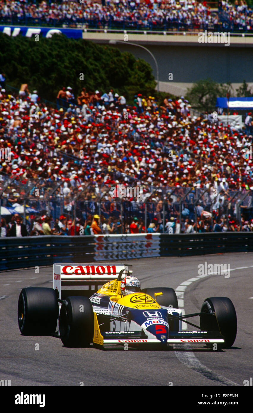 Nigel Mansell nella sua Wiliams Honda nel Gran Premio di Monaco a Montecarlo 1987 Foto Stock