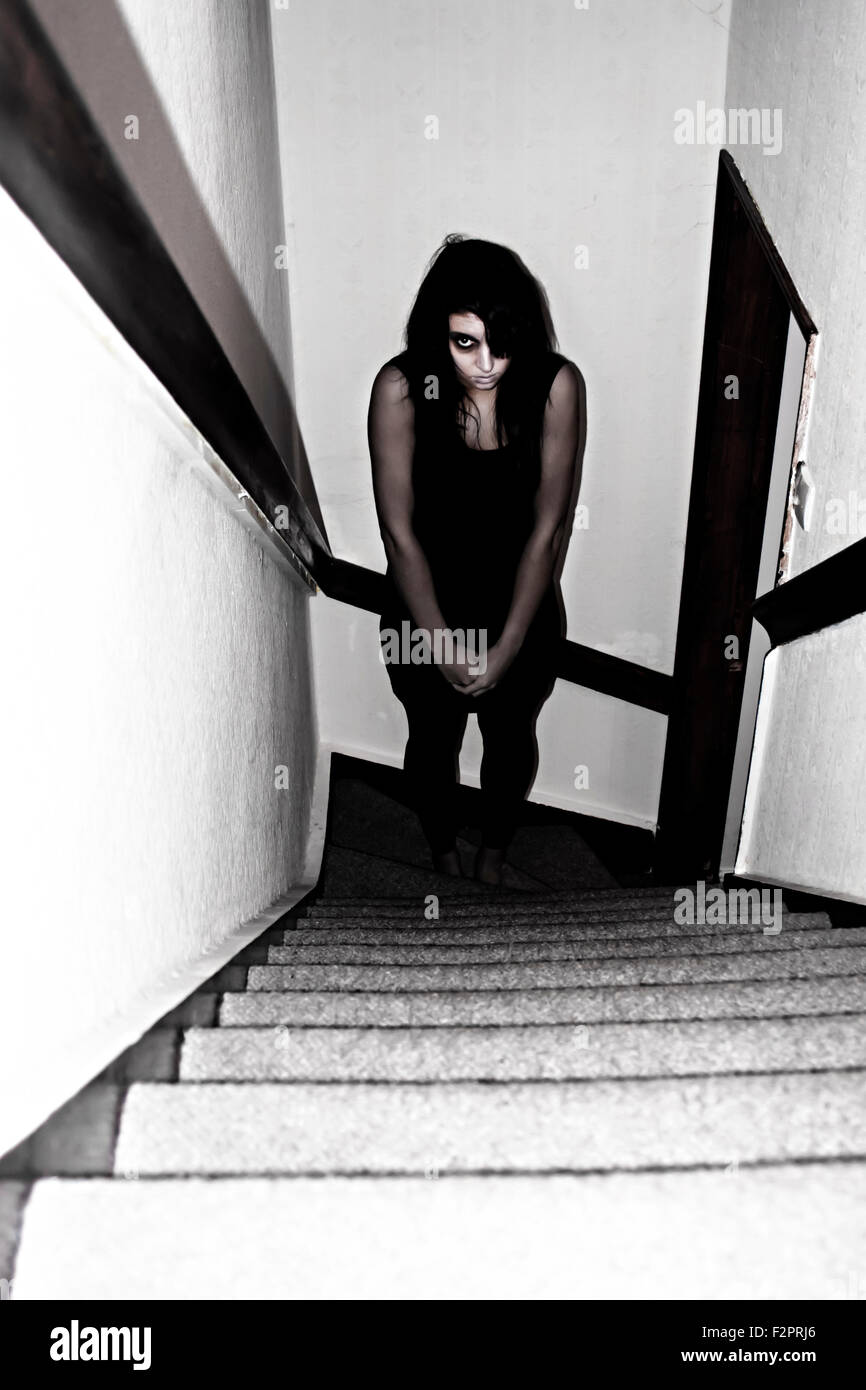 Un Yurei o Onryo - un fantasma vendicativo, come spesso si vede in horror giapponese. Foto Stock