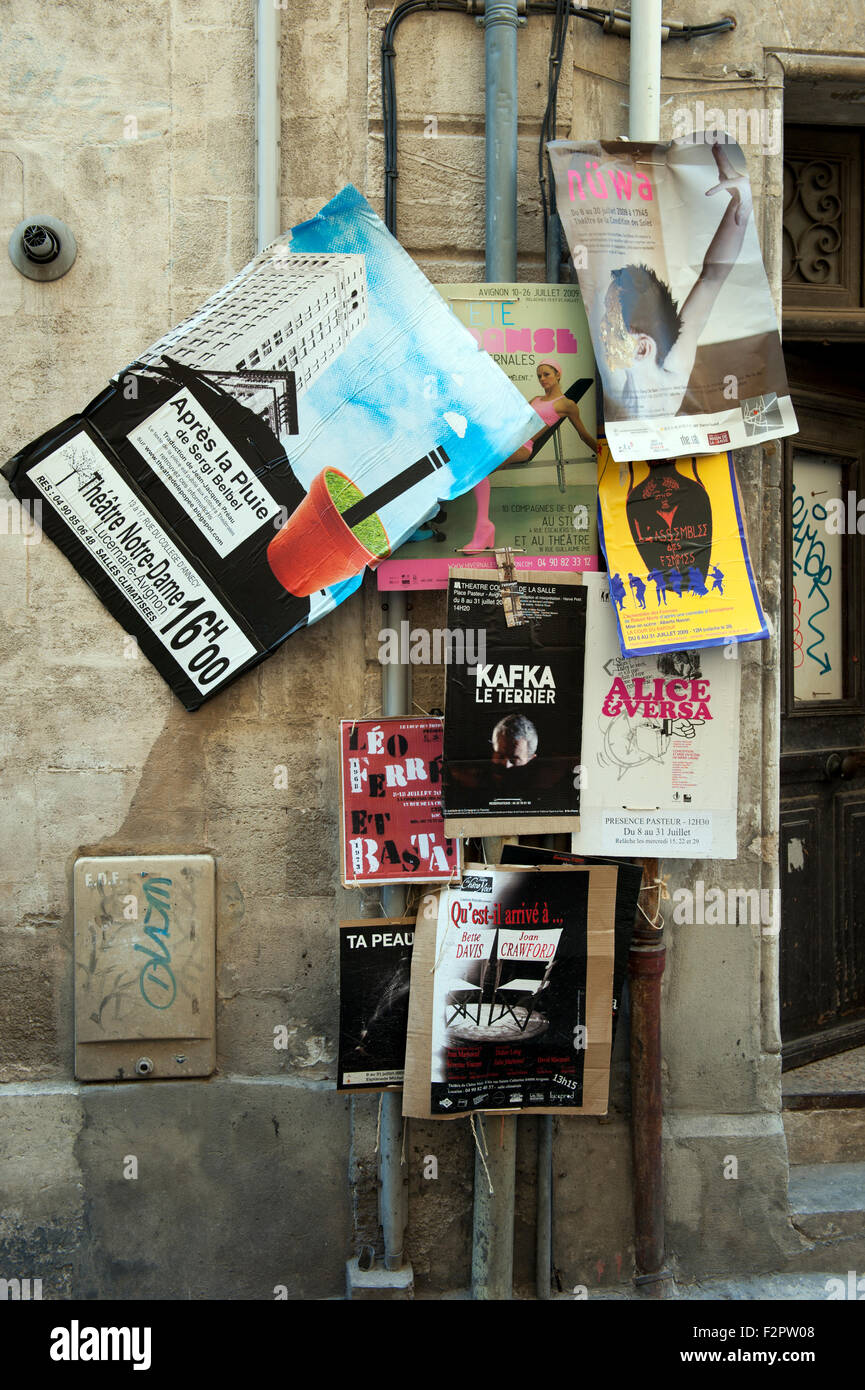 Poster nel dipartimento di Avignon Vaucluse Provence Francia Europa Foto Stock