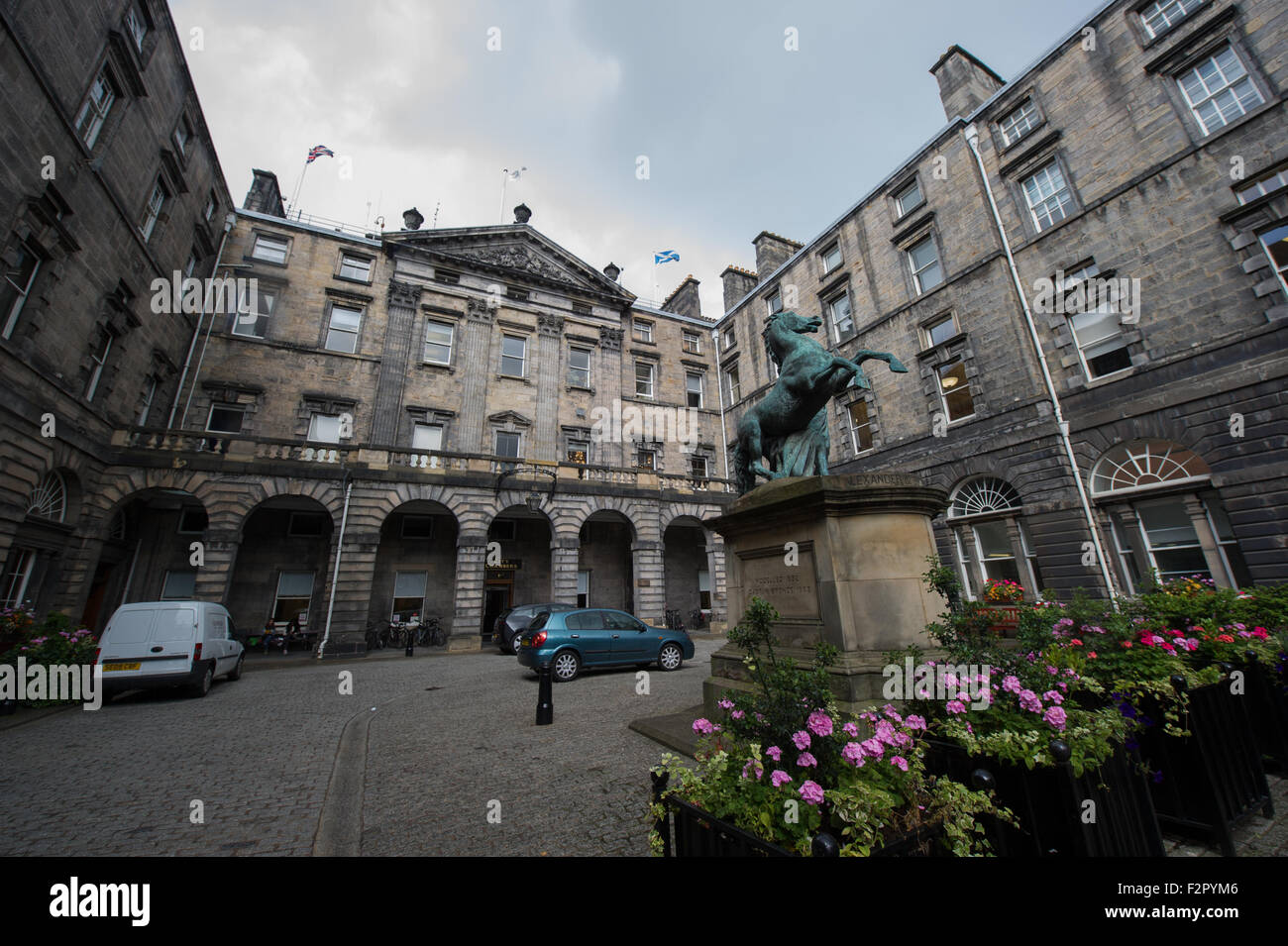 Edinburgh City Chambers sul Royal Mile dove la città di Consiglio di Edimburgo è basato. Foto Stock