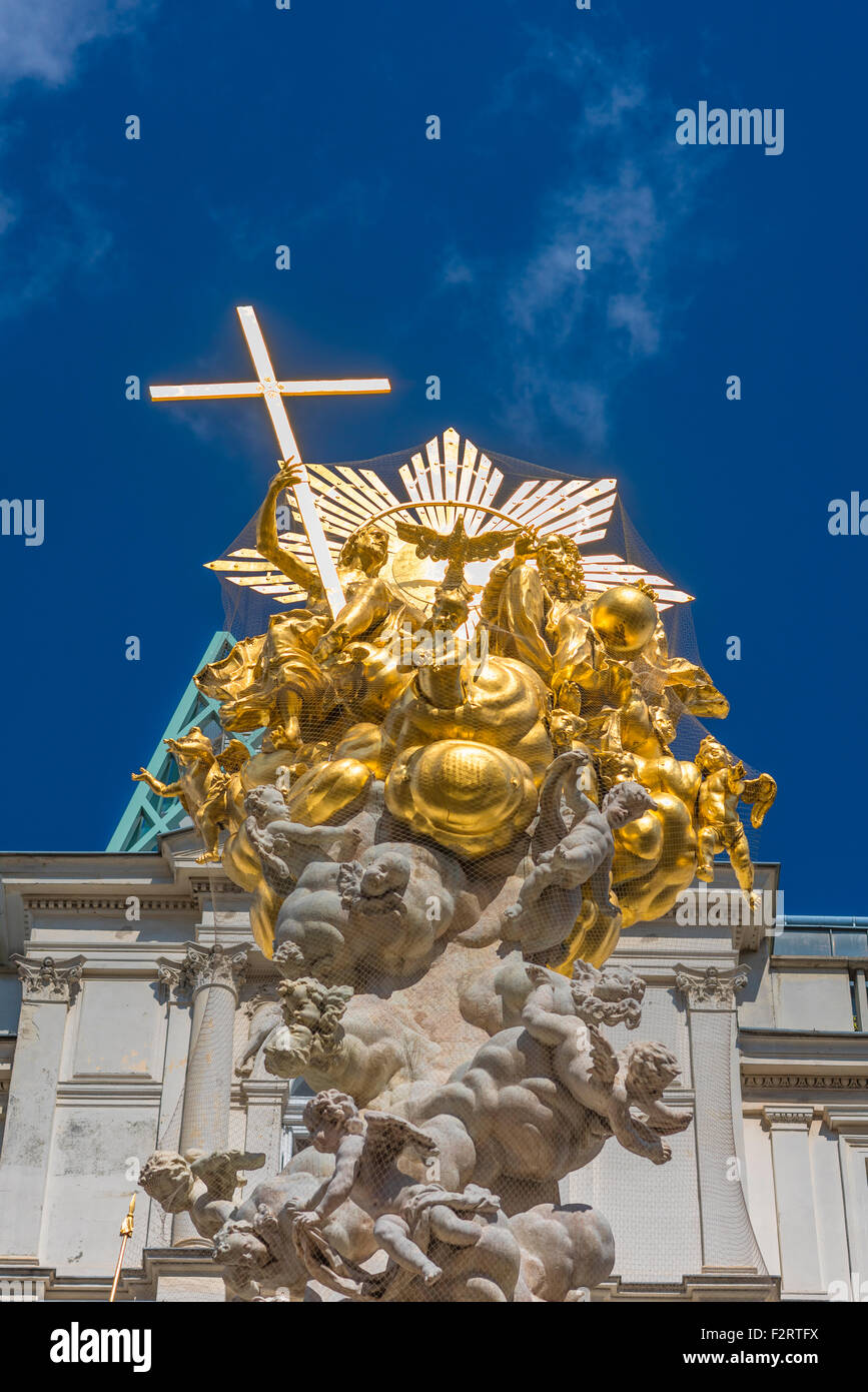 Vienna Pestsaule, vista del barocco alto della colonna Pestsaule costruito nel centro di Vienna per commemorare la fine del 1690s peste., Austria. Foto Stock