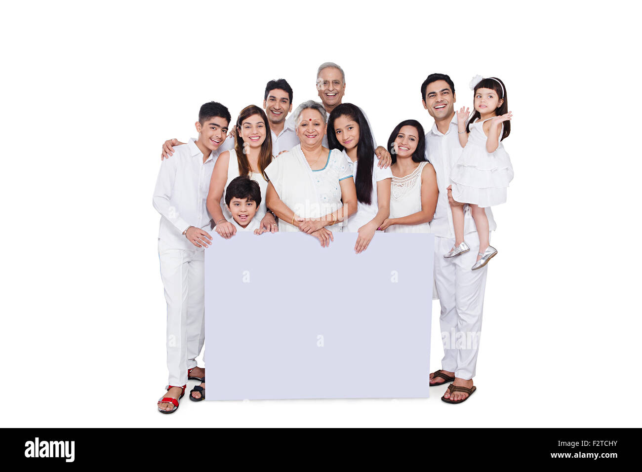 Gruppo indiano famiglia comune bacheca mostrando Foto Stock