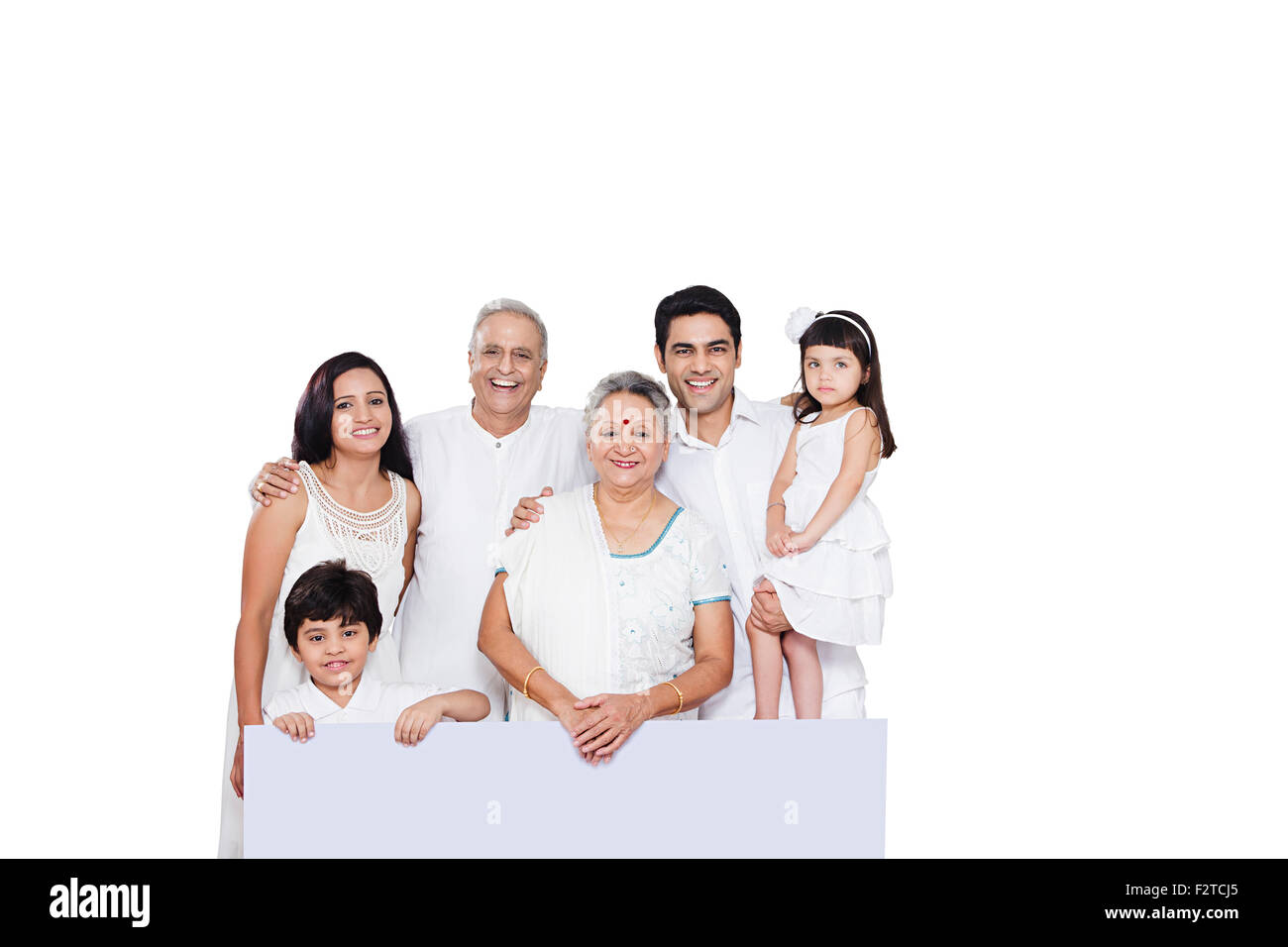 Gruppo indiano famiglia comune bacheca mostrando Foto Stock