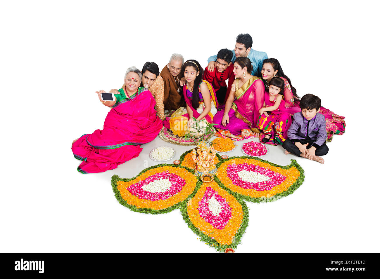 Indiano famiglia comune Diwali Festival Rangoli Foto Stock