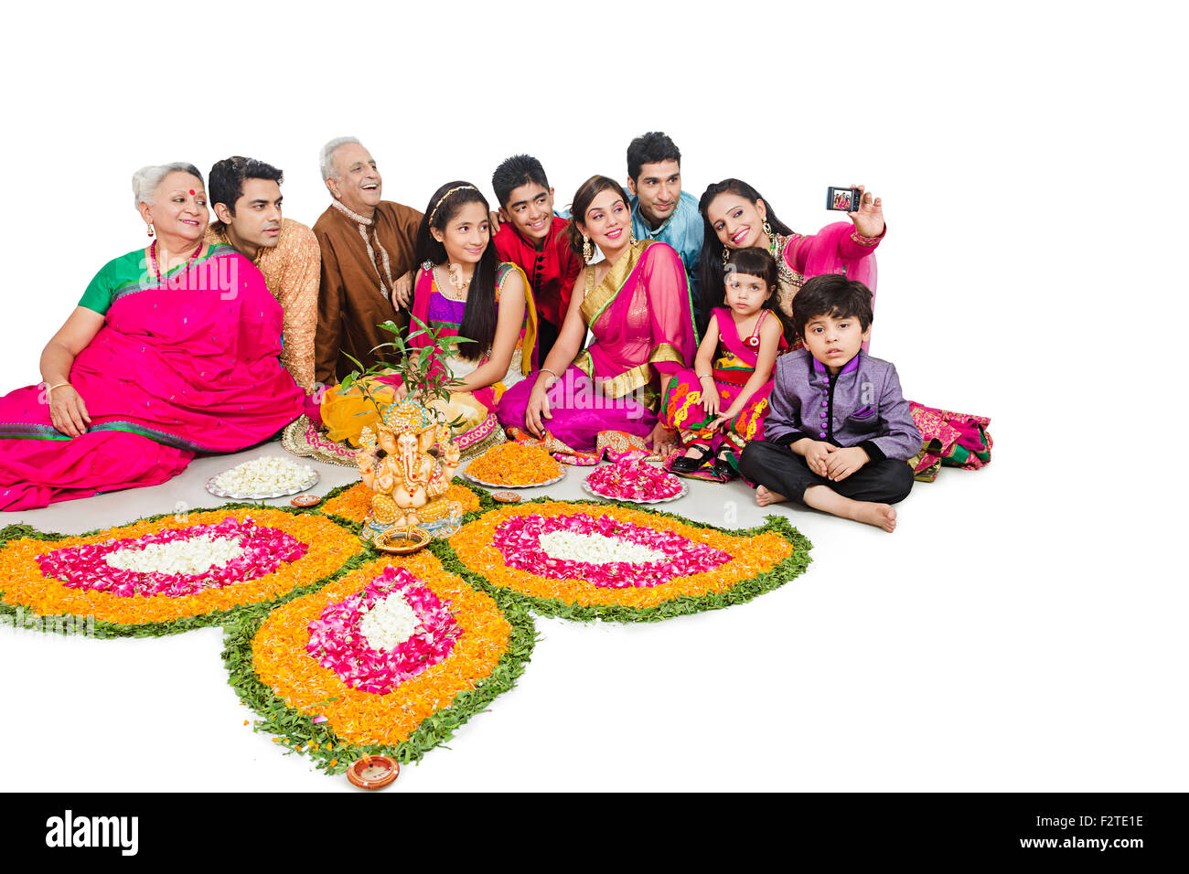 Indiano famiglia comune Diwali Festival Mobile Phone Picture Self-portrait Foto Stock