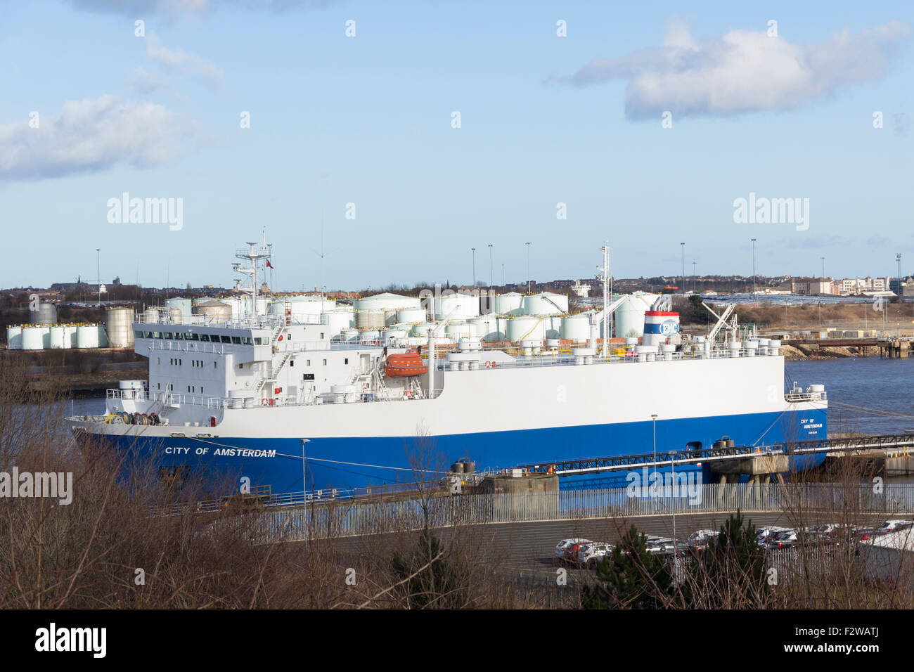 La città di Amsterdam ormeggiata in banchina a Jarrow sul fiume Tyne, Tyne and Wear. Ella è un veicolo nave da carico ro-R Foto Stock