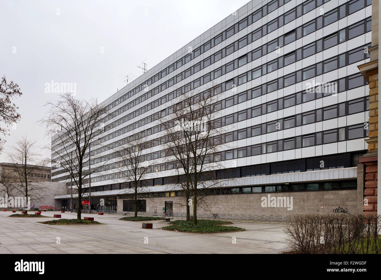 25.01.2015, Berlin, Berlin, Germania - L'edificio principale dell'Università Tecnica di Berlino sulla Strasse des 17. Juni in Foto Stock