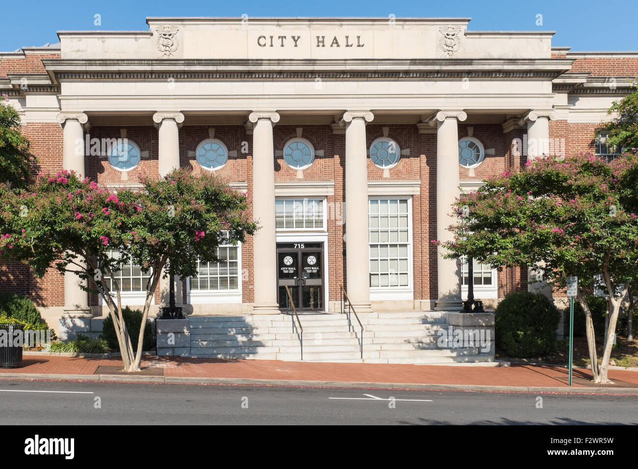 Il municipio in Princess Anne Street in Fredericksburg, VA Foto Stock