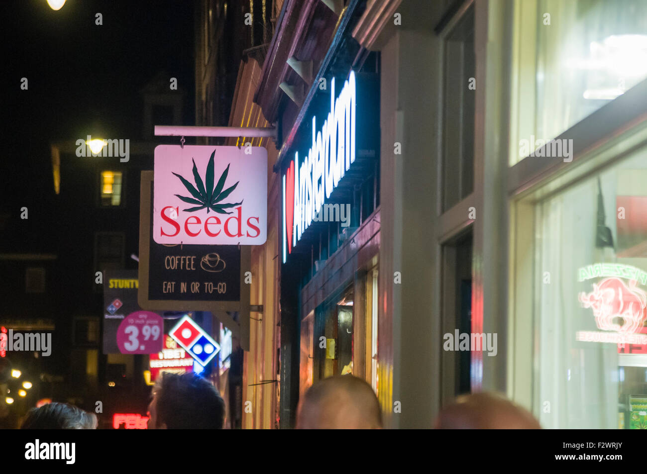 Segno al di fuori di un negozio di vendita di semi di marijuana, Amsterdam Foto Stock