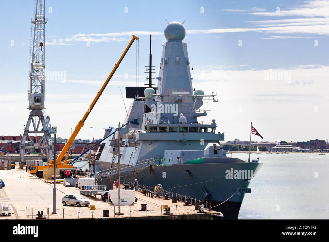 HMS Diamante (D34) a Royal Navy tipo 45 o audace-classe aria-difesa destroyer - Qui a Portsmouth Base Navale. Hampshire REGNO UNITO Foto Stock
