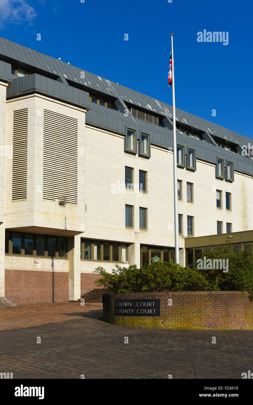 Maidstone combinato Centro Corte con la corona di Corte e tribunale di contea in Maidstone, Kent, Regno Unito Foto Stock