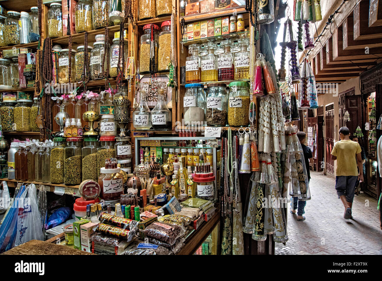 Negozio di profumi marocchino immagini e fotografie stock ad alta  risoluzione - Alamy