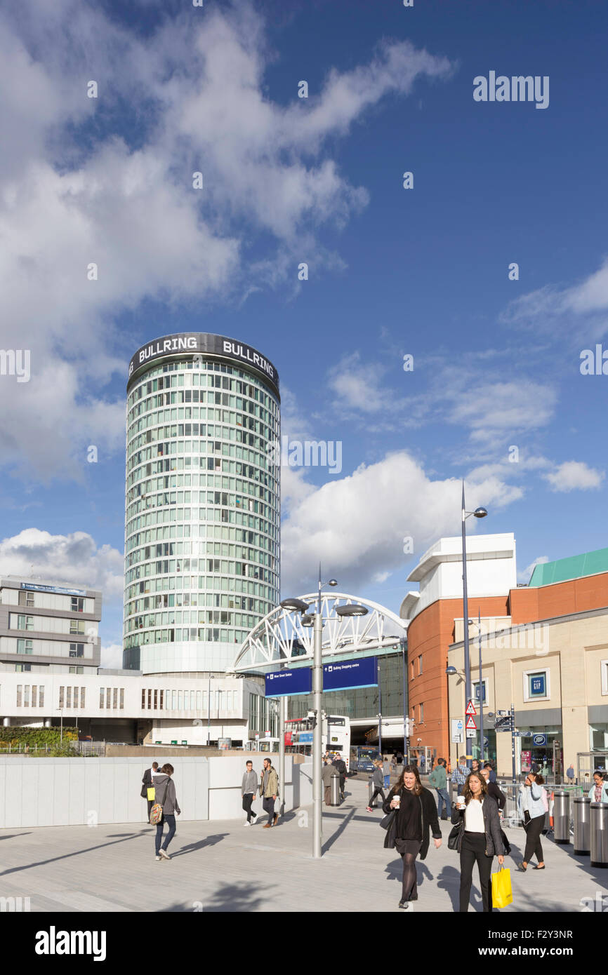 La skyline di Birmingham dall'ingresso di Birmingham Grand Central Shopping Centre e dalla stazione di New Street, Birmingham, Inghilterra Foto Stock