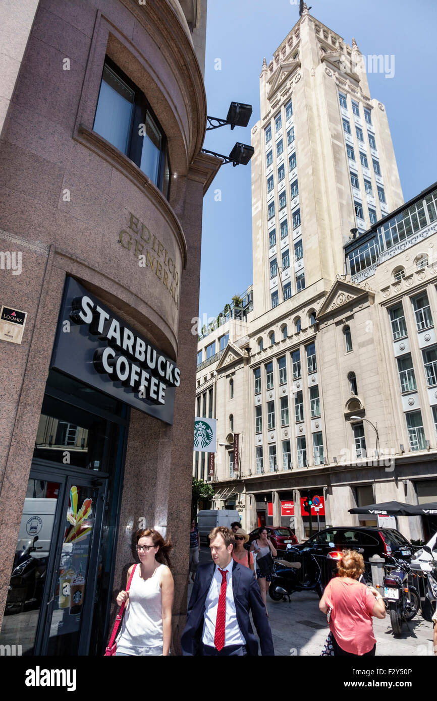 Madrid Spagna,Centro ispanico,Calle de Alcala,Starbucks Coffee,cafe,coffee shop,fronte,ingresso,esterno,cartello,edificio la Union y el Fenix,Spain15070107 Foto Stock