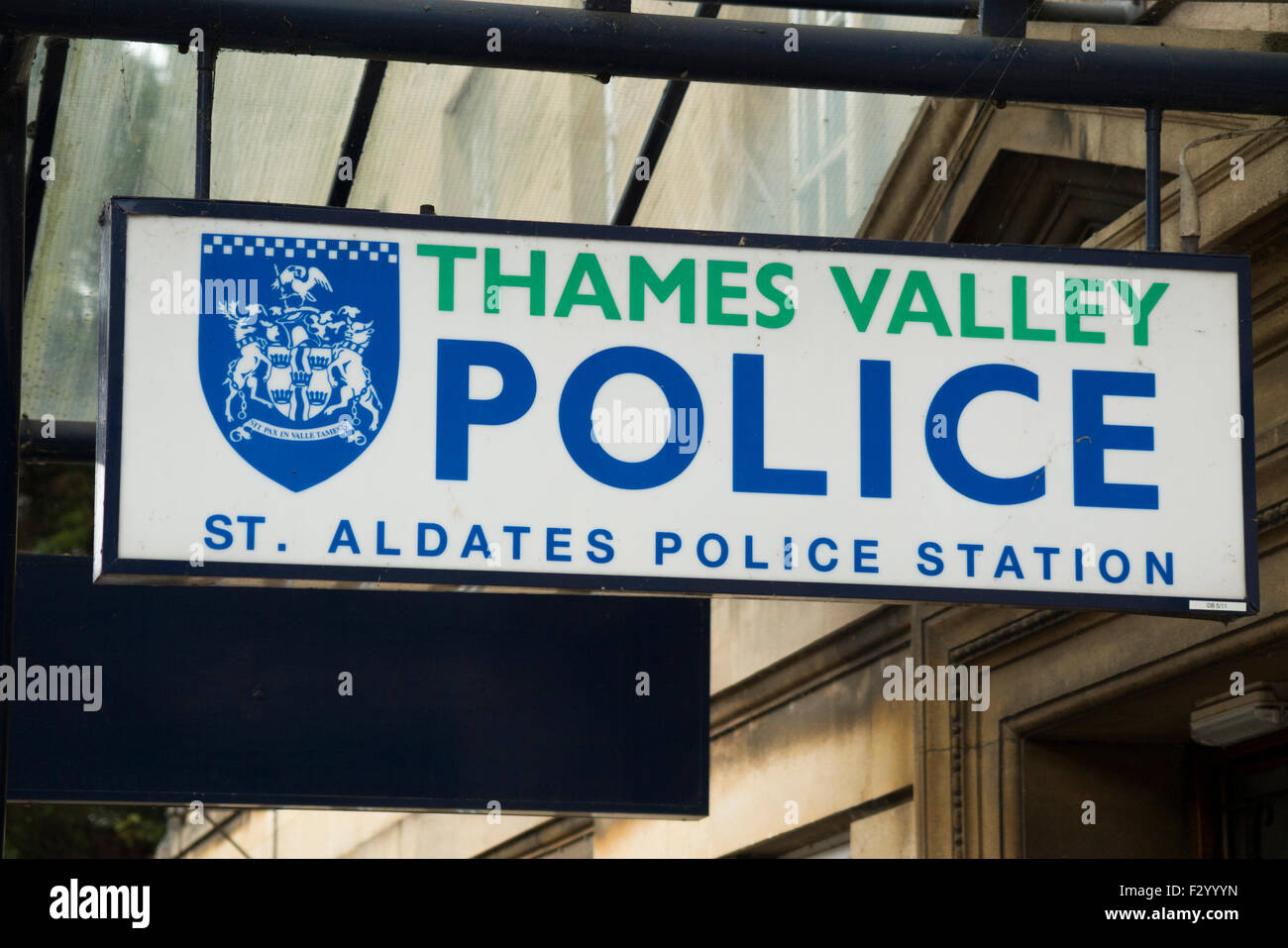 La Thames Valley Police Station sign / segni in Oxford. Regno Unito Foto Stock