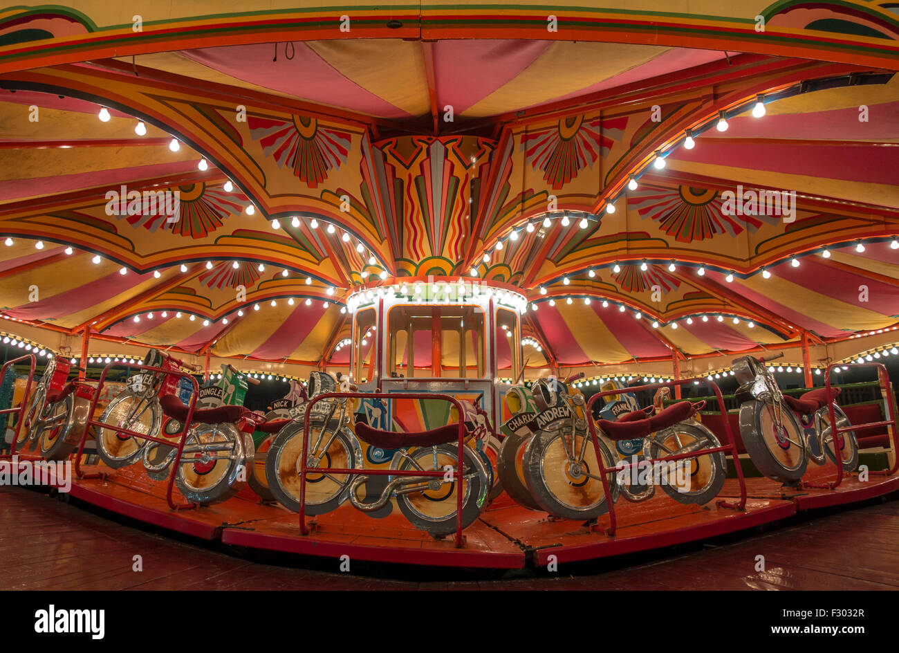 Dreamland Vintage Fairground Ride motocicli da competizione Foto Stock