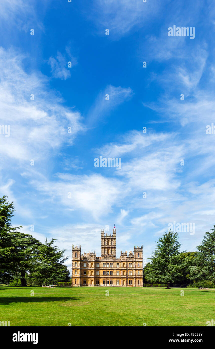 Il castello di Highclere, Cavendish Abbey nella serie TV dello stesso nome, Hampshire, Inghilterra, Regno Unito Foto Stock