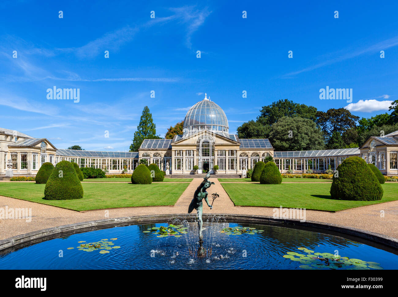 Il grande conservatorio in giardini di Syon House, Syon Park, West London, England, Regno Unito Foto Stock