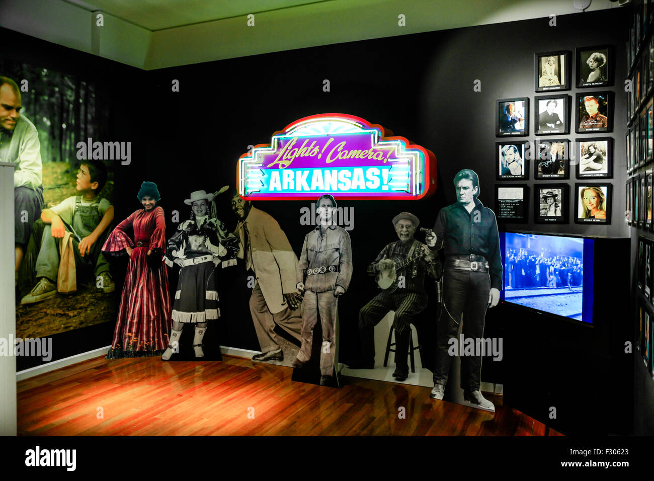 Film e musica cimeli legati a Arkansas sul display all'interno della vecchia casa di stato a Little Rock, AR Foto Stock