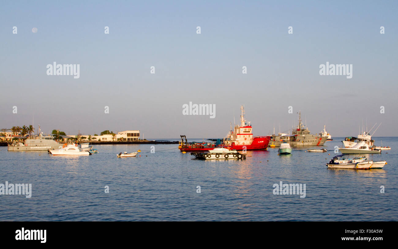 Porto di Puerto Baquerizo Moreno, San Cristobal Island, Isole Galapagos Foto Stock