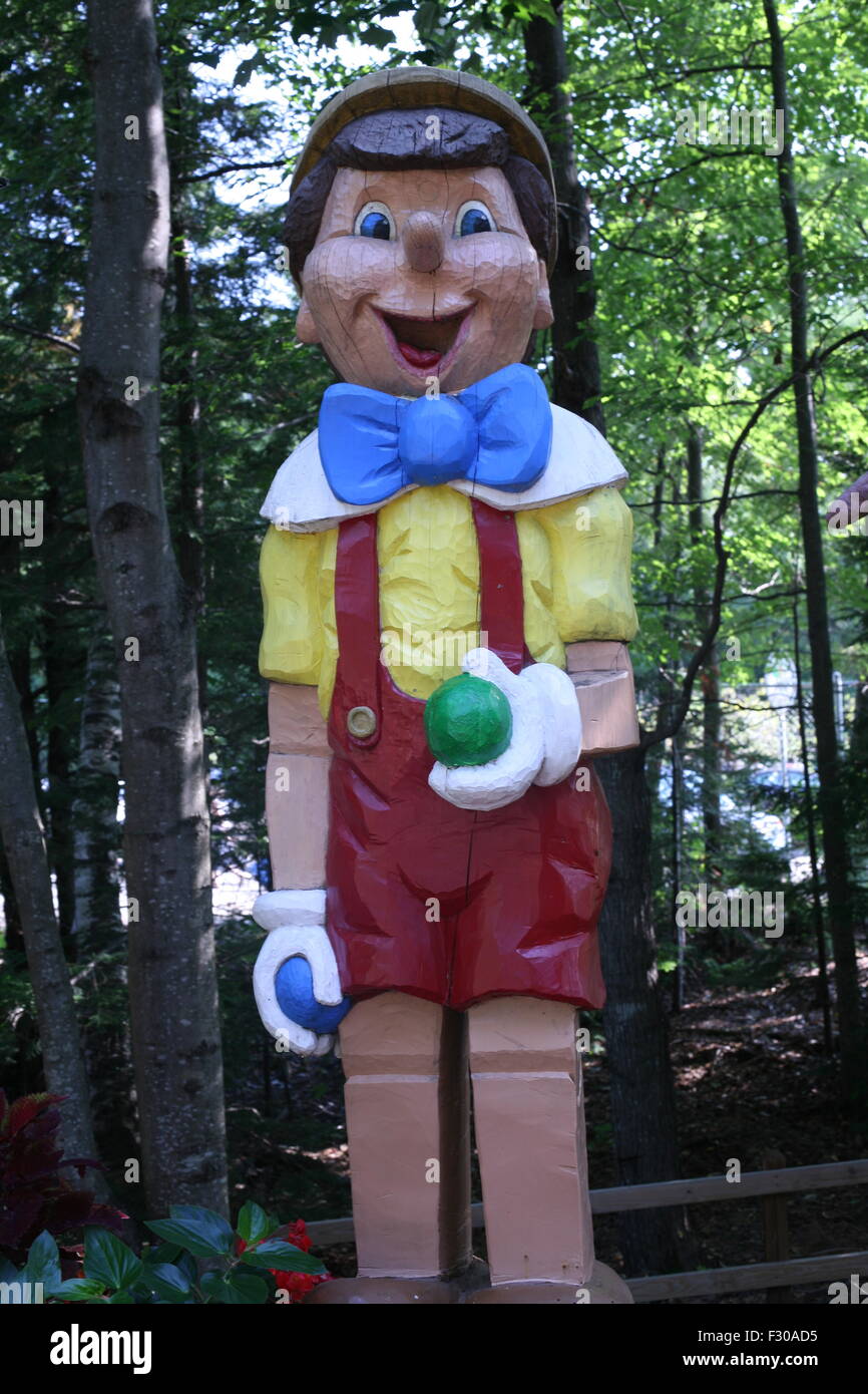 Vintage statua Pinocchio, carattere per bambini Foto Stock