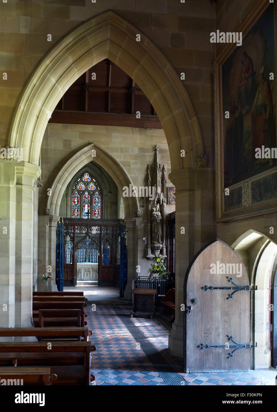 Ramsgate, Sant Agostino chiesa cattolica romana, Kent. Interno da A.W.N. Pugin nel revival gotico Foto Stock