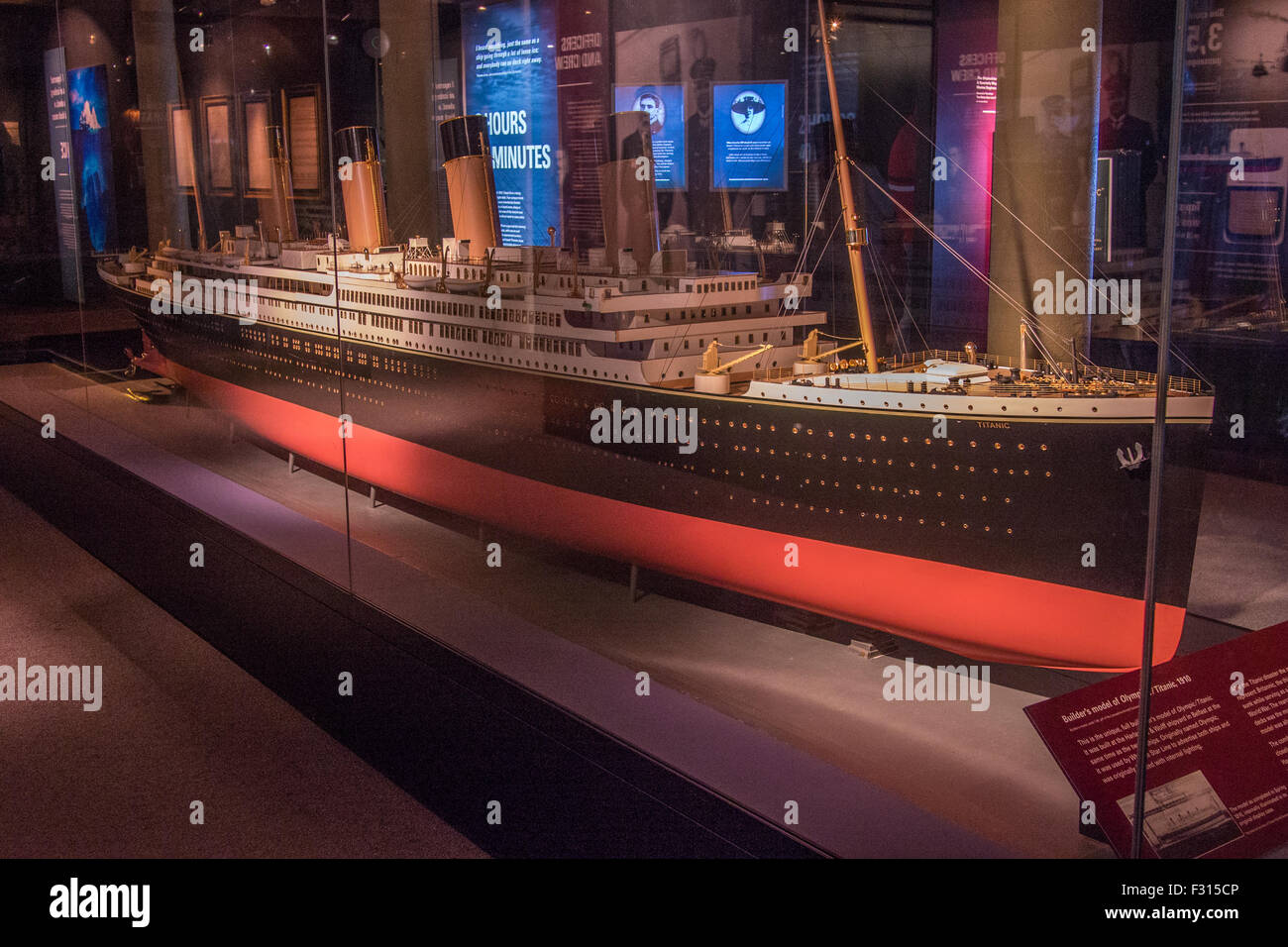 Un modello simile al Titanic nel Merseyside Maritime Museum di Liverpool, Merseyside England Foto Stock