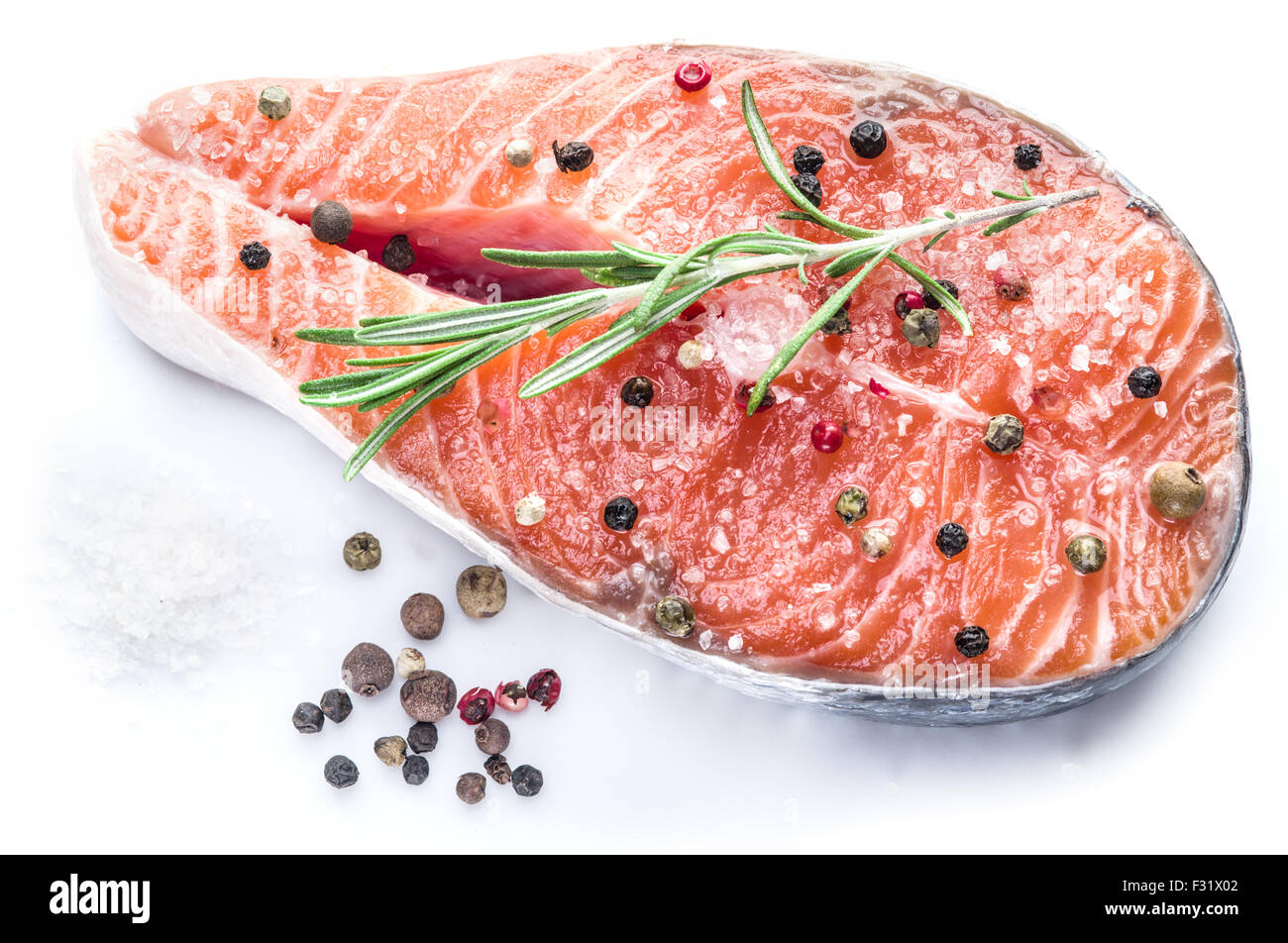 Bistecca di salmone su sfondo bianco. Foto Stock