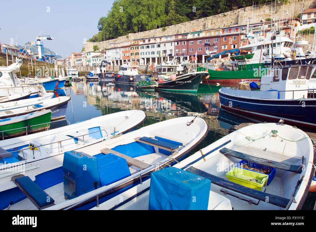 San Sebastian Porto e porto di pesca Foto Stock