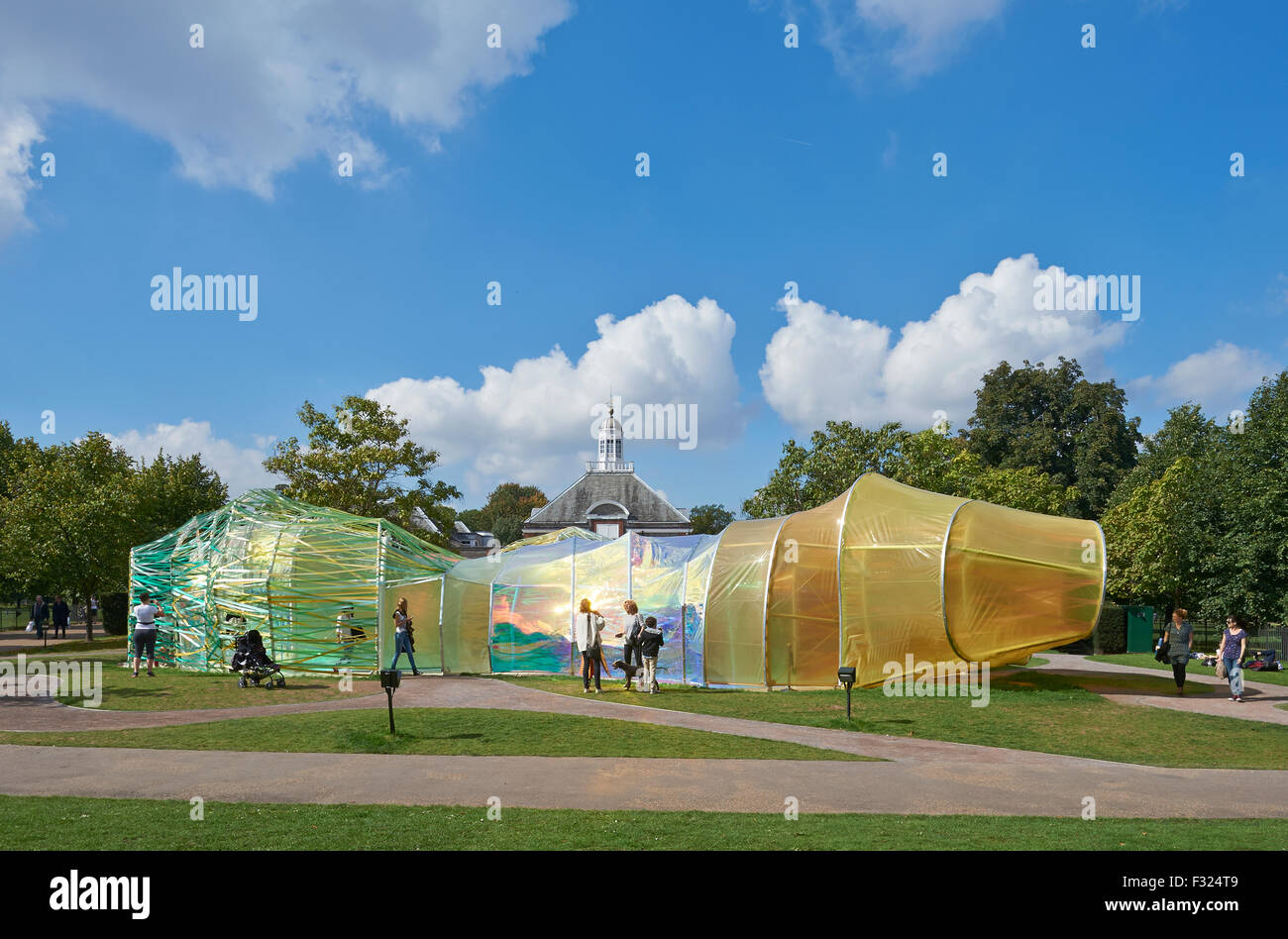 Serpentine Pavilion 2015 progettato da SelgasCano, Hyde Park, London, Regno Unito Foto Stock