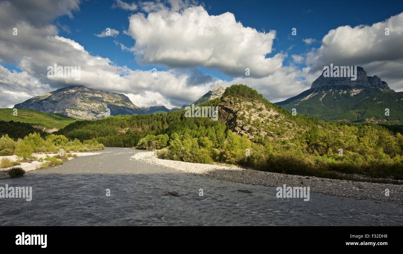 Un paesaggio immagine presa nei Pirenei spagnoli Foto Stock