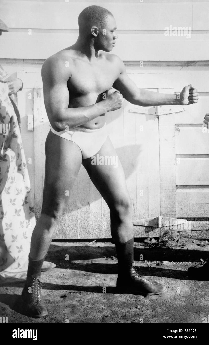 Foto d'epoca dei boxer Sam Langford (1883 - 1956). Canadian-nato Langford, soprannominato 'il Boston Bonecrusher', 'il terrore di Boston " e " la Boston Tar Baby', è considerato da molti come uno dei più grandi lottatori di tutti i tempi e probabilmente la più grande mai alla lotta per un titolo mondiale. Foto Stock