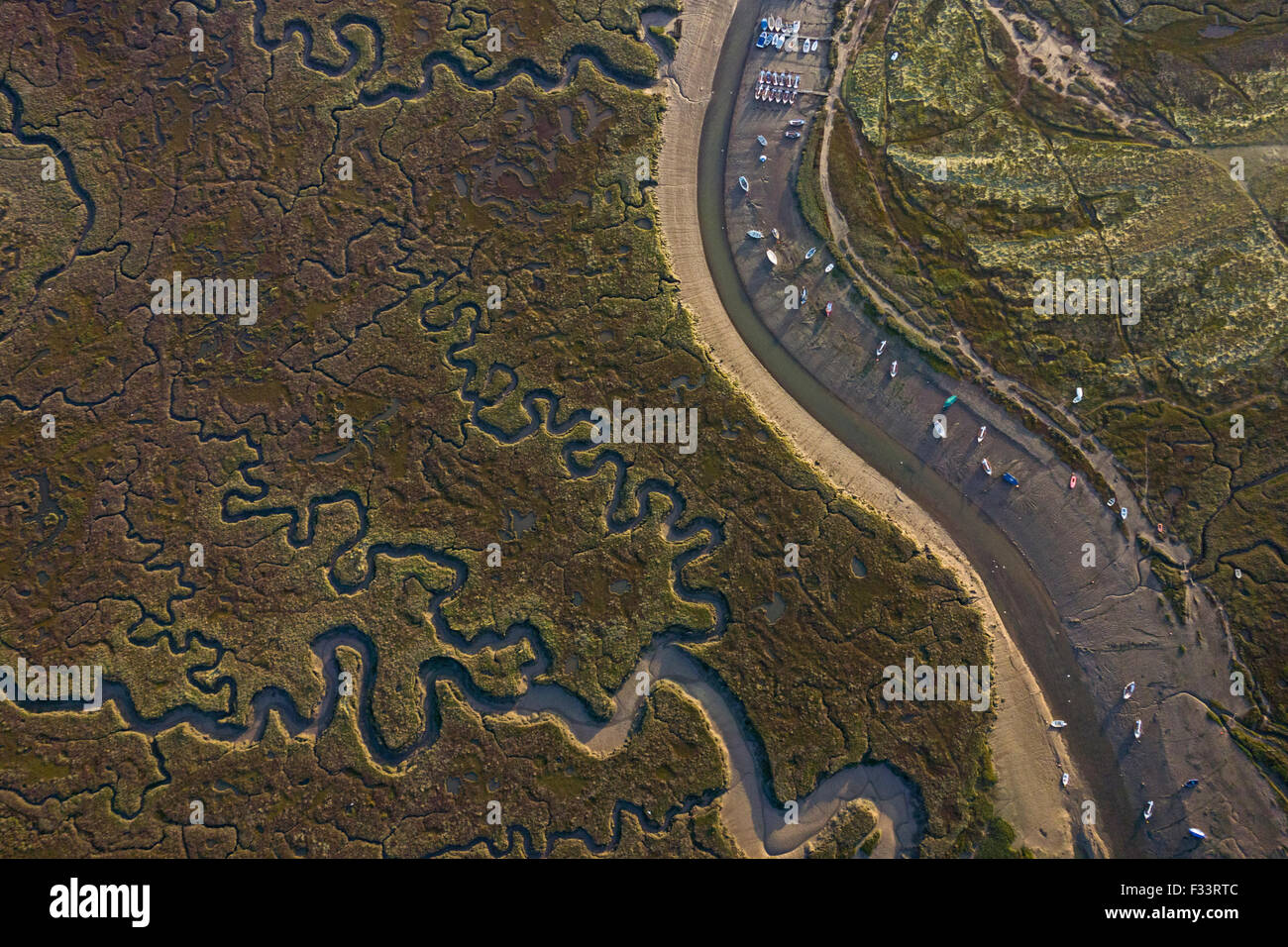 Vista aerea di ghebi attraverso saltmarsh a Morston Norfolk Foto Stock