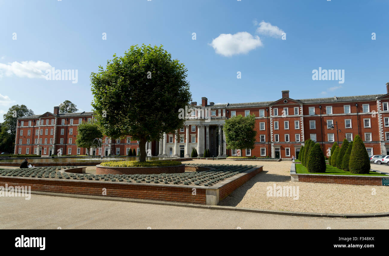 Caserma della penisola in Winchester ora appartamenti privati e Winchester musei militari Foto Stock