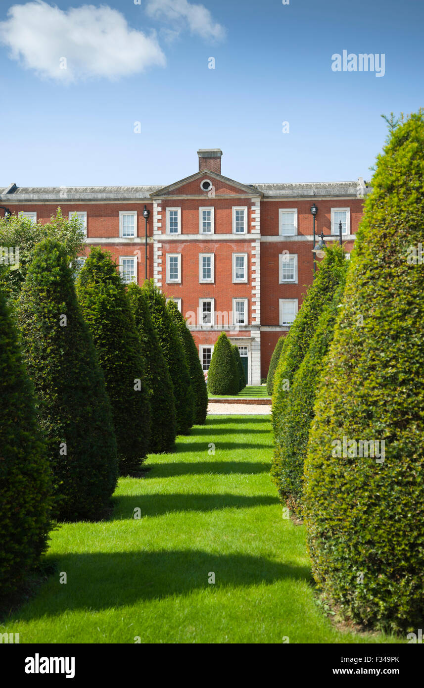 Caserma della penisola in Winchester ora appartamenti privati e Winchester musei militari Foto Stock