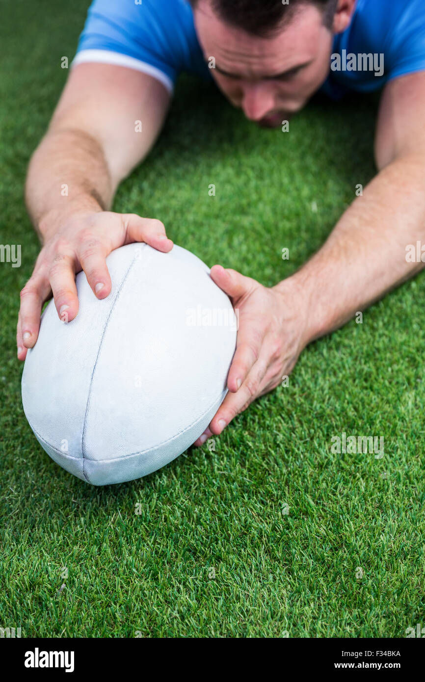 Giocatore di rugby con un punteggio provare Foto Stock