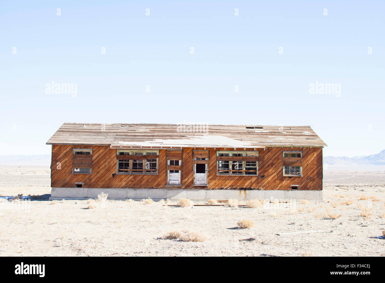 Un intavolato edificio nel deserto. Foto Stock
