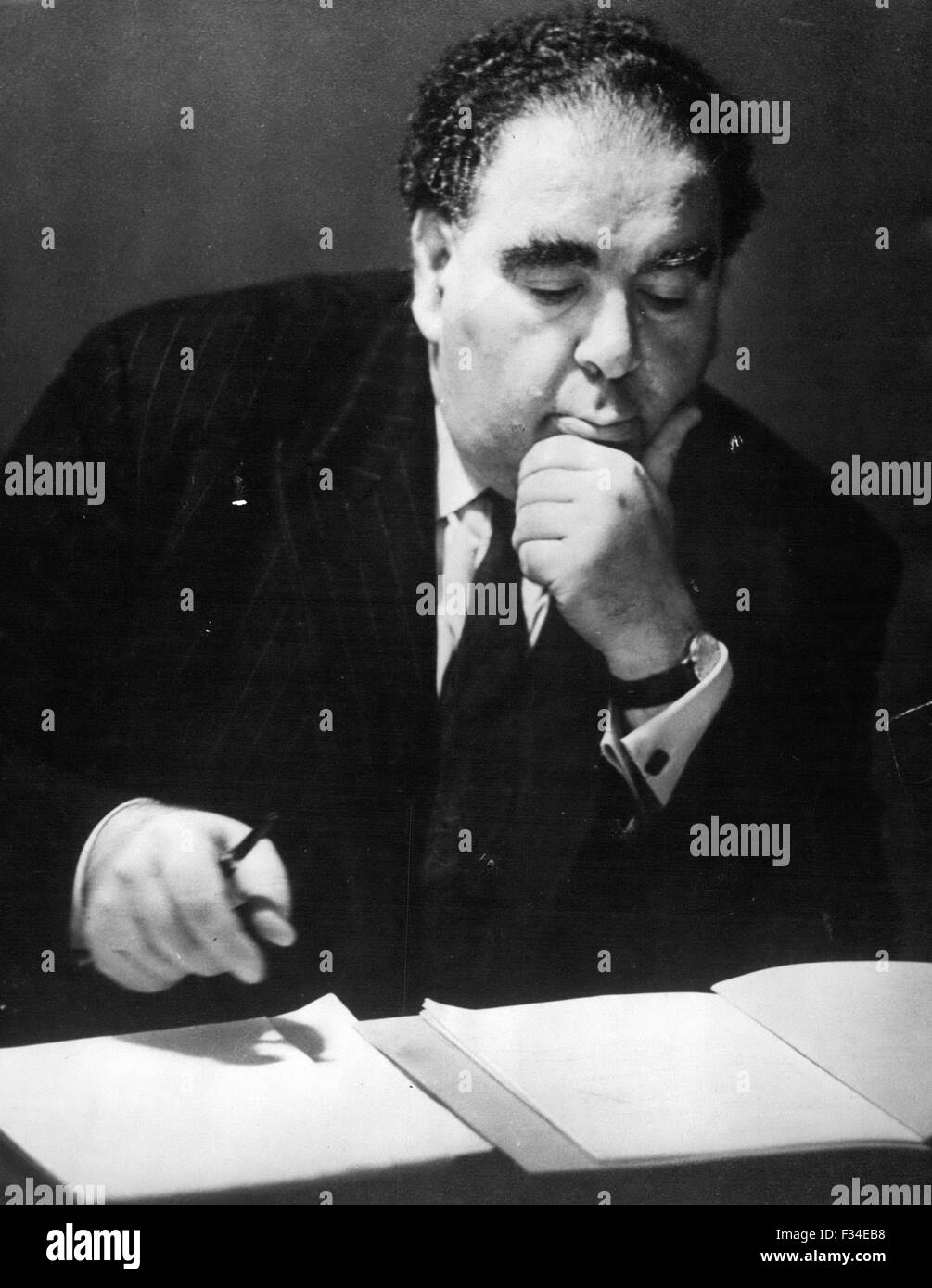 21 dicembre 1976 - Signore Arnold Abramo Goodman © Keystone Pictures USA/ZUMAPRESS.com/Alamy Live News Foto Stock