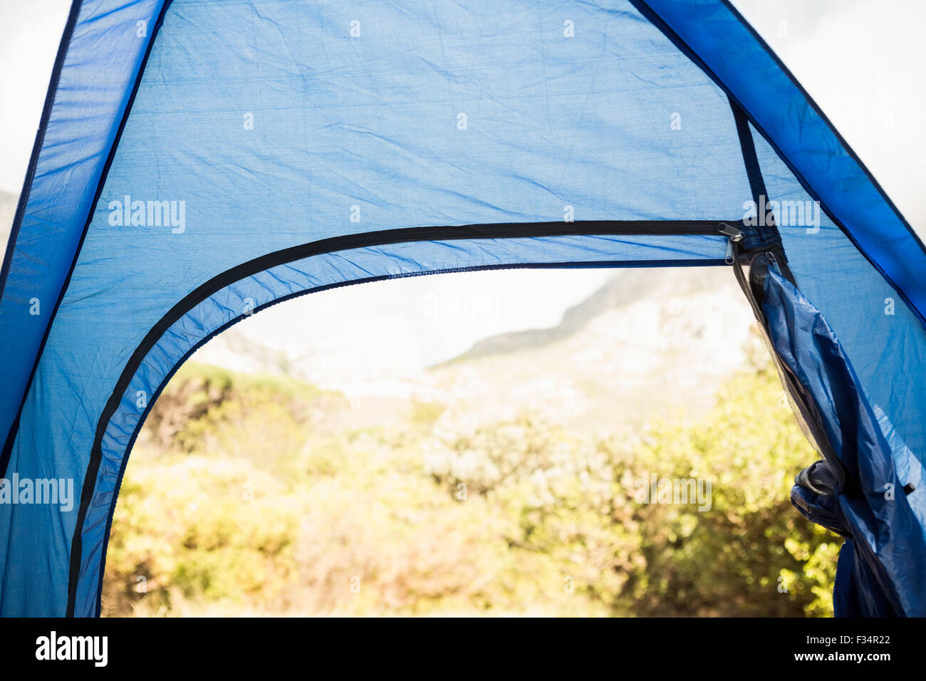 Paesaggio dal punto di vista di una tenda Foto Stock