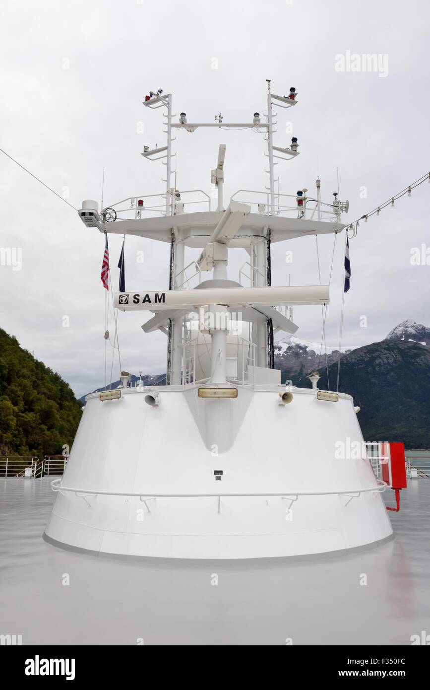 La comunicazione e il sistema di navigazione a bordo di una nave da crociera Foto Stock