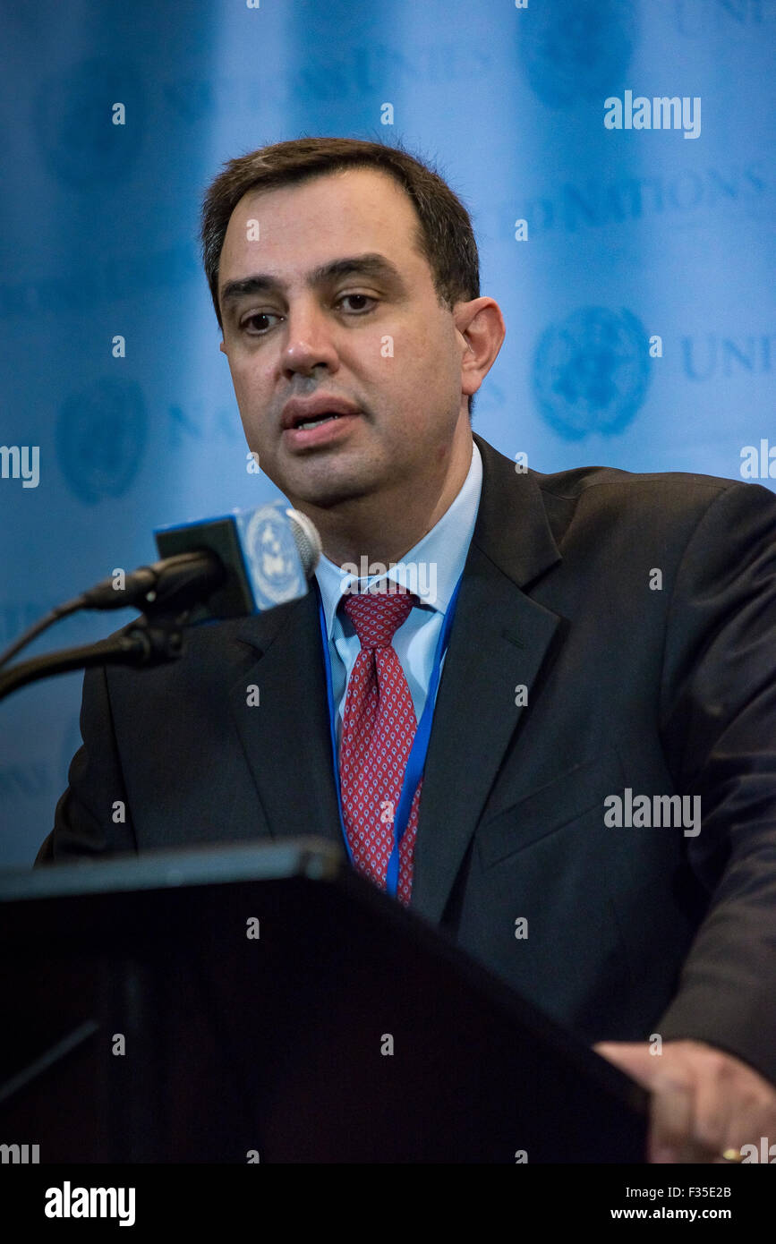 New York, Stati Uniti. 29Sep, 2015. Nasser Judeh parla alla stampa dopo una speciale riunione a livello ministeriale presso le Nazioni Unite sui capitoli siriano crisi di rifugiati. Credito: Albin Lohr-Jones/Pacific Press/Alamy Live News Foto Stock